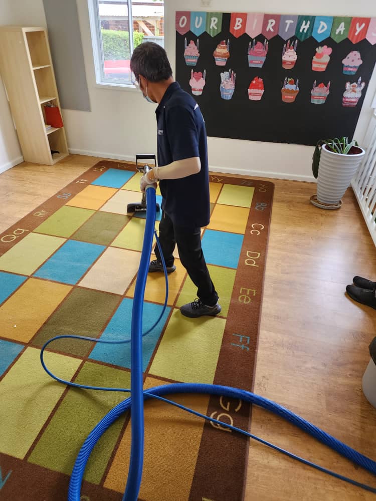 Cipher has a dedicated team to clean all kinds of carpets ranging from Upholstery, curtains, and floor carpet. We have a special team for water extraction
