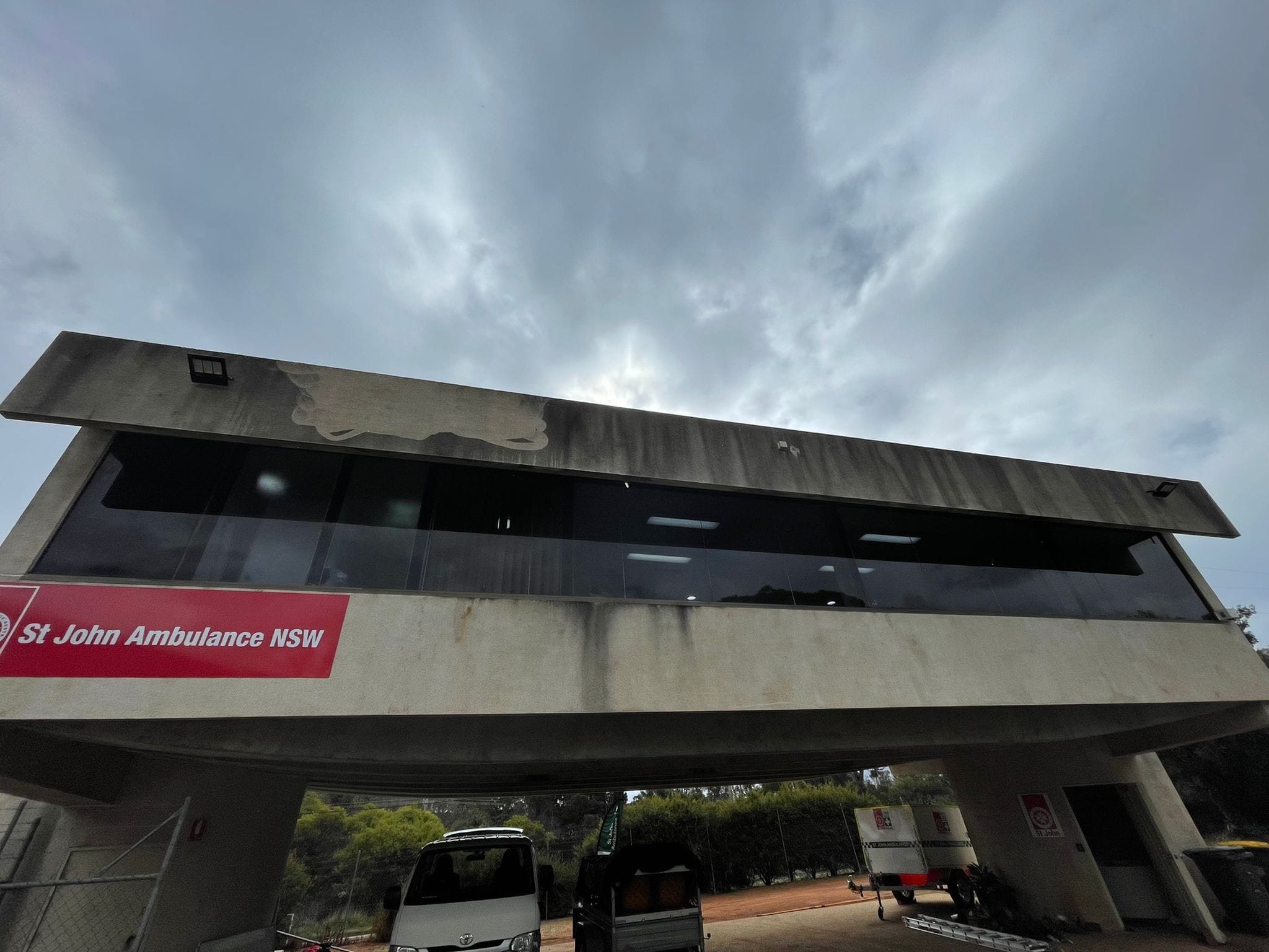 Our team has a dedicated team to carry out jobs at heights. We specialise in building washing and facade cleaning