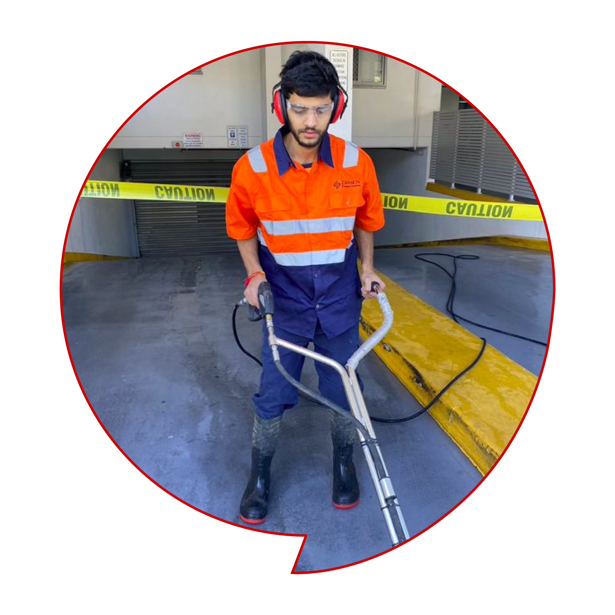Cipher Rapid Response has a professional and experienced team for cleaning Internal & external surfaces. Our team uses the latest equipment.